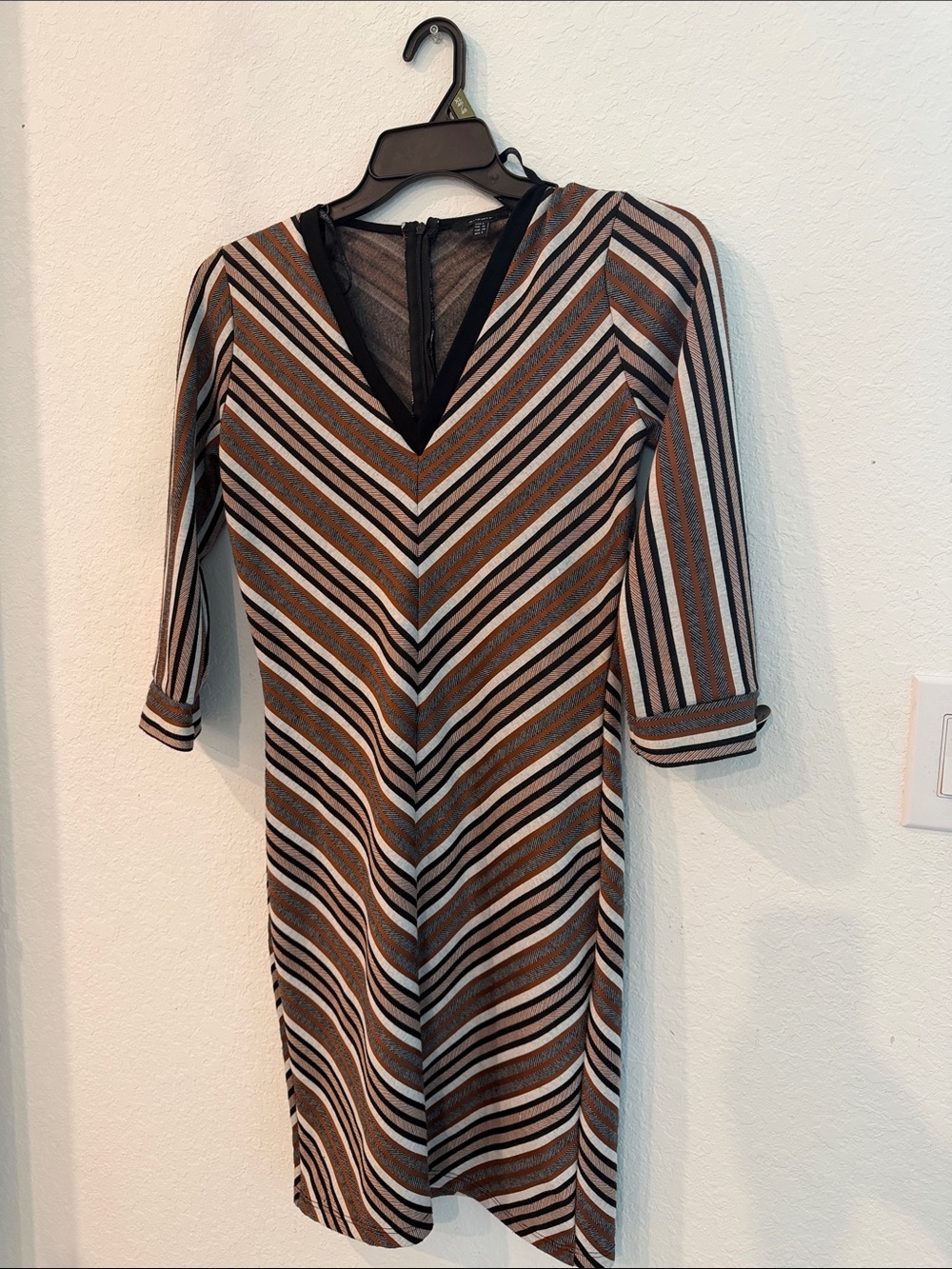 Chevron Stripe V-Neck Midi Dress in Brown and Black